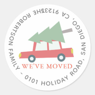 Sticker Rond Nous avons déménagé Red Car Christmas Tree Adre