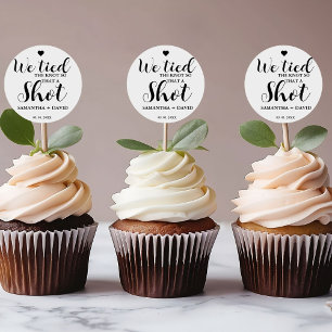 Sticker Rond Nous avons noué le noeud Prendre un Mariage Shot B