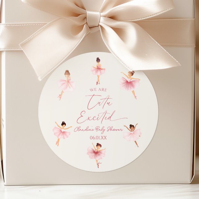 Sticker Rond Nous Sommes Tutu Excité Baby shower Ballerina Ball (Créateur téléchargé)