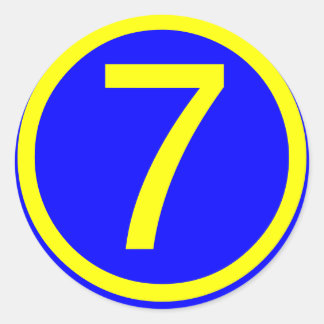 Sticker Rond numéro 7 dans un cercle, arrière - plan bleu