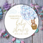 Sticker Rond On peut attendre Teddy Bear Baby shower bleu<br><div class="desc">Joli "on peut attendre longtemps" teddy ours thème bleu baby shower garçon design. Conçu par Thisisnotme©</div>