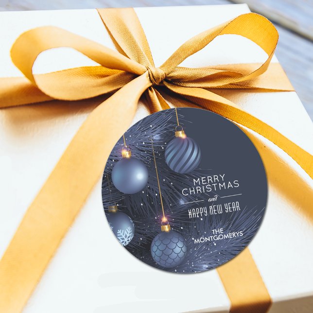 Sticker Rond Ornements bleus de Noël (Christmas Blue Ornaments Round Stickers)