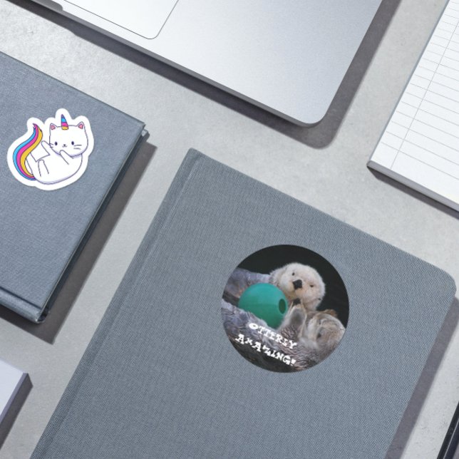 Sticker Rond Otterly Extraordinaire Sea Otters (In Situ)