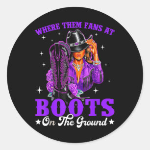 Sticker Rond Où sont ces fans avec des bottes sur le sol en lig