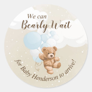 Sticker Rond Ours en peluche bleu poussiéreux Bearly Wait