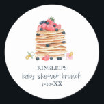 Sticker Rond Pancakes & Pacificateurs Baby shower Brunch<br><div class="desc">Aquarelle illustration de la pile de crêpes surmontées de fruits avec des pacificateurs.</div>