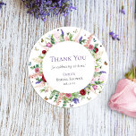 Sticker Rond Papillons floraux violets roses Merci<br><div class="desc">Joli,  élégant et moderne,  cette douche nuptiale ronde merci autocollant design dispose de belles fleurs roses et violettes avec des papillons et des abeilles bourdonnantes volant autour.</div>