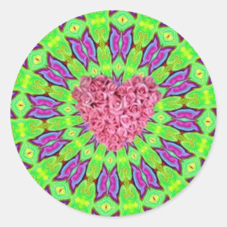 Sticker Rond Papillons volants encadrant le coeur Rose