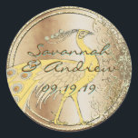 Sticker Rond Parade Peacock Art Nouveau<br><div class="desc">Art Nouveau Peacock Parade mariage Sceau Enregistrer le sticker de date</div>