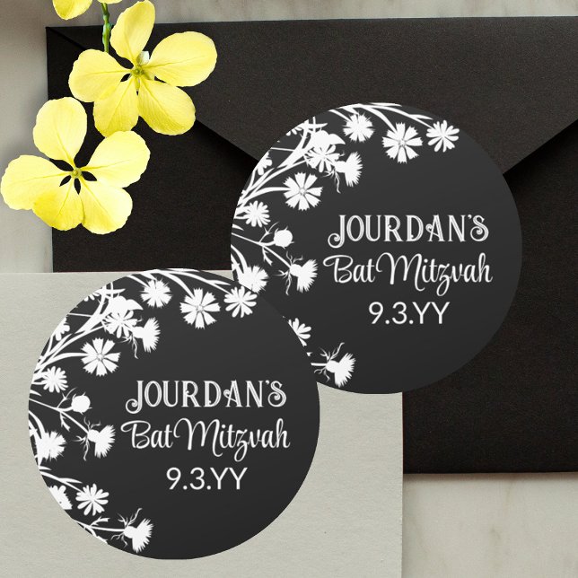 Sticker Rond Parti Bat mitzvah noir blanc (round bat mitzvah party stickers labels, black and white floral flowers)