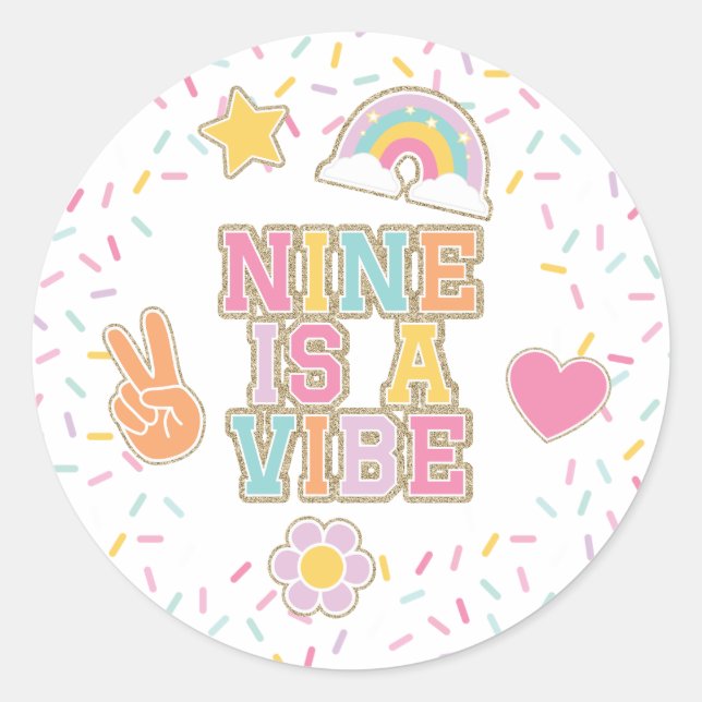 Sticker Rond Patch Preppy Nine est un Vibe 9e anniversaire (Devant)