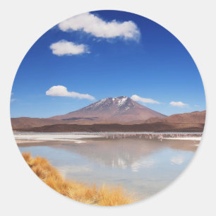 Sticker Rond Paysage de l'Altiplano avec volcan en Bolivie