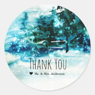 Sticker Rond Paysage hivernal à l'aquarelle forêt enneigée pins