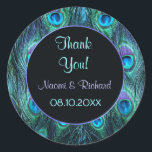Sticker Rond Peacock Feather Drama -Merci Seal - Personnaliser<br><div class="desc">Le texte indique le Merci,  avec le nom et l'information de date prêt à être customisé par vous.</div>