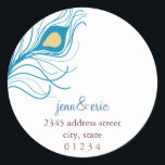 Sticker Rond Peacock Feather Retourner l'adresse Marques de mar<br><div class="desc">Une plume paon pour correspondre à votre papeterie mariage; invitation, carte postale rsvp et cartes de remerciements</div>