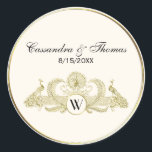 Sticker Rond Peacocks vintages Monogram Faux Gold Ivory BG<br><div class="desc">Peacocks vintages avec Monogramme - Couleur Arrière - plan ivoire Invitations personnalisables et accessoires avec une image stylisée vintage d'un Peacocks avec Monogramme. Vous pouvez facilement modifier ces produits en ajoutant des champs de texte, en supprimant des champs de texte existants, en modifiant des images de conception ou en ajoutant...</div>