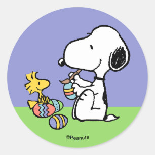 Sticker Rond Peanuts   Snoopy et Woodstock peignent des œufs