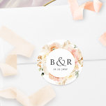 Sticker Rond Pêche, Blush, Mariage Champagne Enveloppe / Favori<br><div class="desc">Elégante enveloppe mariage monogrammée sceau ou préférez autocollant avec de magnifiques détails aquarelle florale dans un magnifique mélange de teintes pêche, orange, rose rousse, crème et champagne. Centre en blanc avec initiales et deuxième ligne de texte en tons noirs. Aussi disponible avec du texte dans les tons dorés. Deux options...</div>