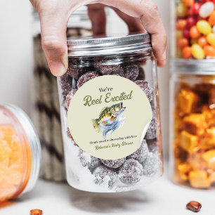 Sticker Rond Pêche Sage Green Reel Baby shower excité