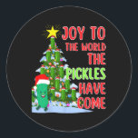 Sticker Rond Père Noël Pickle Christmas Tree Lights Amusant Pic<br><div class="desc">Père Noël Pickle Christmas Tree Lights Amusants Pickle Cadfts</div>