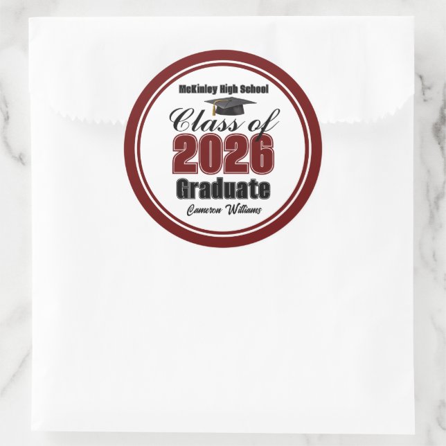 Sticker Rond Personalized Maroon Class of 2026 Graduation Party (Sac)