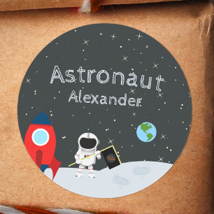 Sticker Rond Petit astronaute sur la Lune, espace prénom