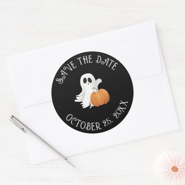 Sticker Rond Petit Fantôme Et Citrouilles Sauvent La Date (Enveloppe)