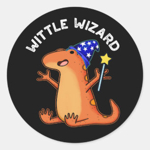 Sticker Rond Petit Magicien Drôle de Lézard Punir Fond Sombre