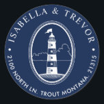 Sticker Rond Phare de Beach | Adresse de retour à thème nautiqu<br><div class="desc">Autocollants d'adresse de retour couleur marine adaptés à un mariage de style nautique. Ils présentent une illustration unique de phare de style nautique entourée de vos informations.</div>