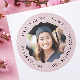 Sticker Rond Photo de fin d'études rose taupe bordure ondulée r