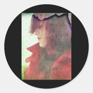 Sticker Rond Photo Filtrée Portrait De La Femme Dans Le Profil