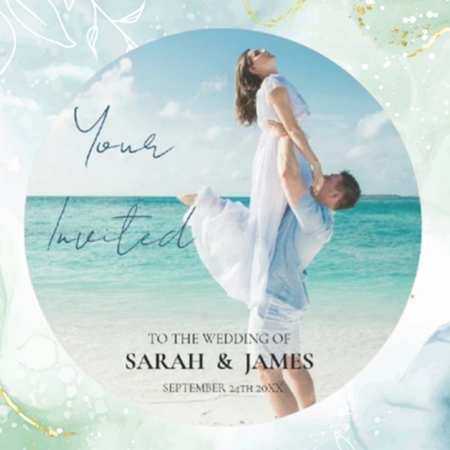 Sticker Rond Photo personnalisée Mariage de plage moderne (Create lasting memories with custom photo modern beach wedding stickers.  )