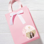 Sticker Rond Pic Rose Gold Agate Bat mitzvah Photo Party<br><div class="desc">La porte rose et or chic orne le côté de cet autocollant photo moderne du parti Bat mitzvah. Le nom de votre fille est écrit dans une belle écriture formelle sous l'Étoile de David et au-dessus de sa jolie photo. Parfait pour une famille juive chic et élégante célébrant une fille...</div>