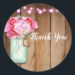 Sticker Rond Pink String Lights & Mason Jar Flowers Rustic Wood<br><div class="desc">Customisez avec n'importe quel texte ou laissez vide.</div>