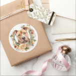 Sticker Rond Pitbull Christmas Wreath Festive Pup<br><div class="desc">Vous cherchez un cadeau de Noël parfait pour votre ami furry? Notre cadeau de Noël de chien est ce dont vous avez besoin! Avec un délicieux thème de Noël, c'est le cadeau idéal pour votre animal de compagnie bien-aimé. Que vous soyez une mère de chien, un père de chien ou...</div>