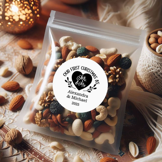 Sticker Rond Premier Noël en tant que M. et Mme avec le cœur (Créateur téléchargé)