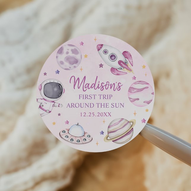 Sticker Rond Premier Voyage Autour Du Soleil Girl Space 1er Ann (Créateur téléchargé)
