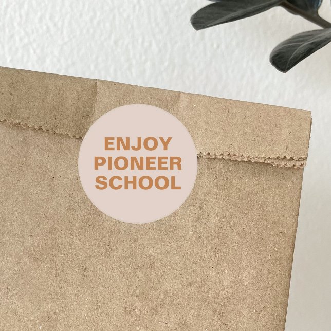 Sticker Rond Profitez de l'école Pioneer (Enjoy Pioneer School)