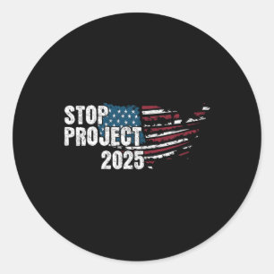 Sticker Rond Projet 2025 contre Trump drapeau américain