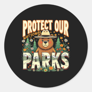 Sticker Rond Protéger Nos Parcs Nationaux Joli Ranger Ours Wild