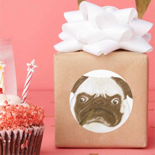 Sticker Rond Puggy Grumpy personnalisée avec Cigar (Fête)