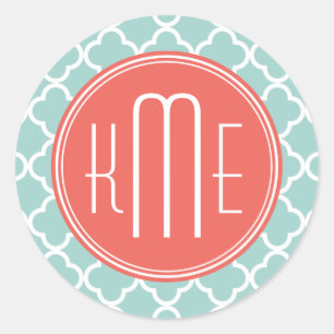 Sticker Rond Quatrefoil à la menthe et au corail avec monogramm