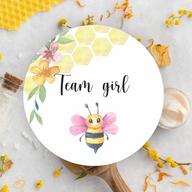 Sticker Rond Qu'est-ce que la petite fille de l'équipe d'abeill (Créateur téléchargé)
