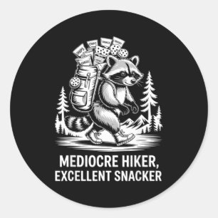 Sticker Rond Randonneur médiocre excellent snackeur raton laveu