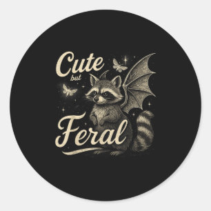 Sticker Rond Raton laveur mignon mais féroce avec des ailes de 