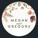 Sticker Rond Récolte Mariage de automne rustique<br><div class="desc">Chute d'amour phoques mariages avec fleurs d'automne et couronne feuille</div>