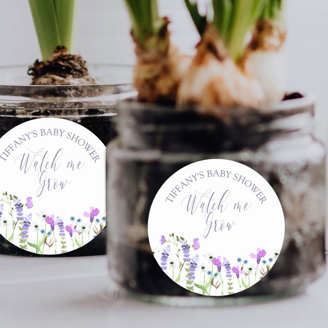 Sticker Rond Regardez-moi grandir Baby shower Fleur sauvage vio (Watch me Grow baby shower favor sticker from my Purple Wildflower Collection.)
