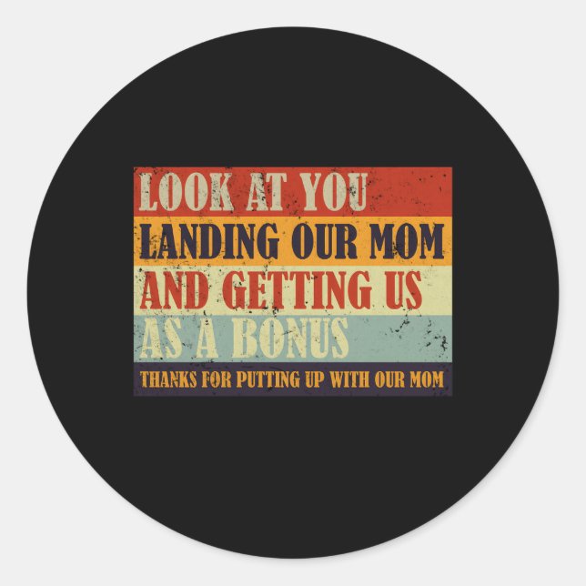 Sticker Rond Regardez-Vous Atterrir Notre Mère Et Nous Avoir Co (Devant)