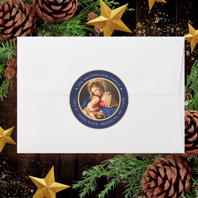 Sticker Rond Religieux Madonna & Enfant Noël Adresse de retour (Religious Christmas card address label with Madonna and Child in navy blue and gold for Catholics)