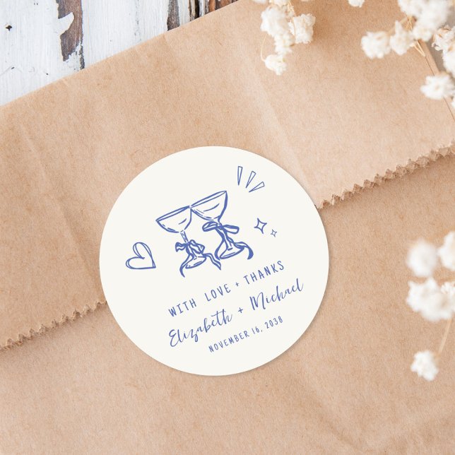 Sticker Rond Remerciement de mariage bleu crème capricieux dess (Whimsical Hand Drawn Blue Cream Wedding Thank You Classic Round Sticker)